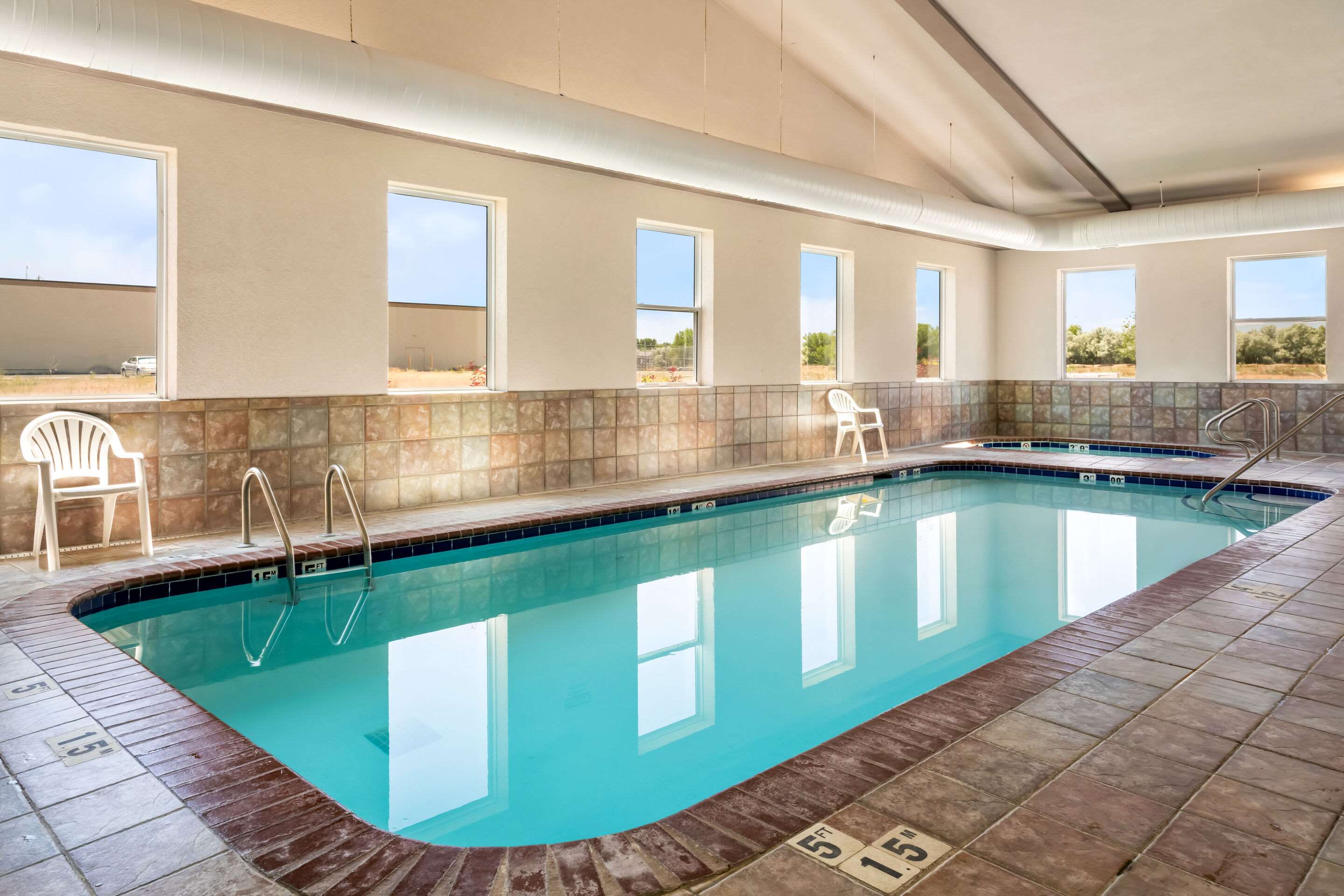 Indoor pool | Comfort Inn And Suites