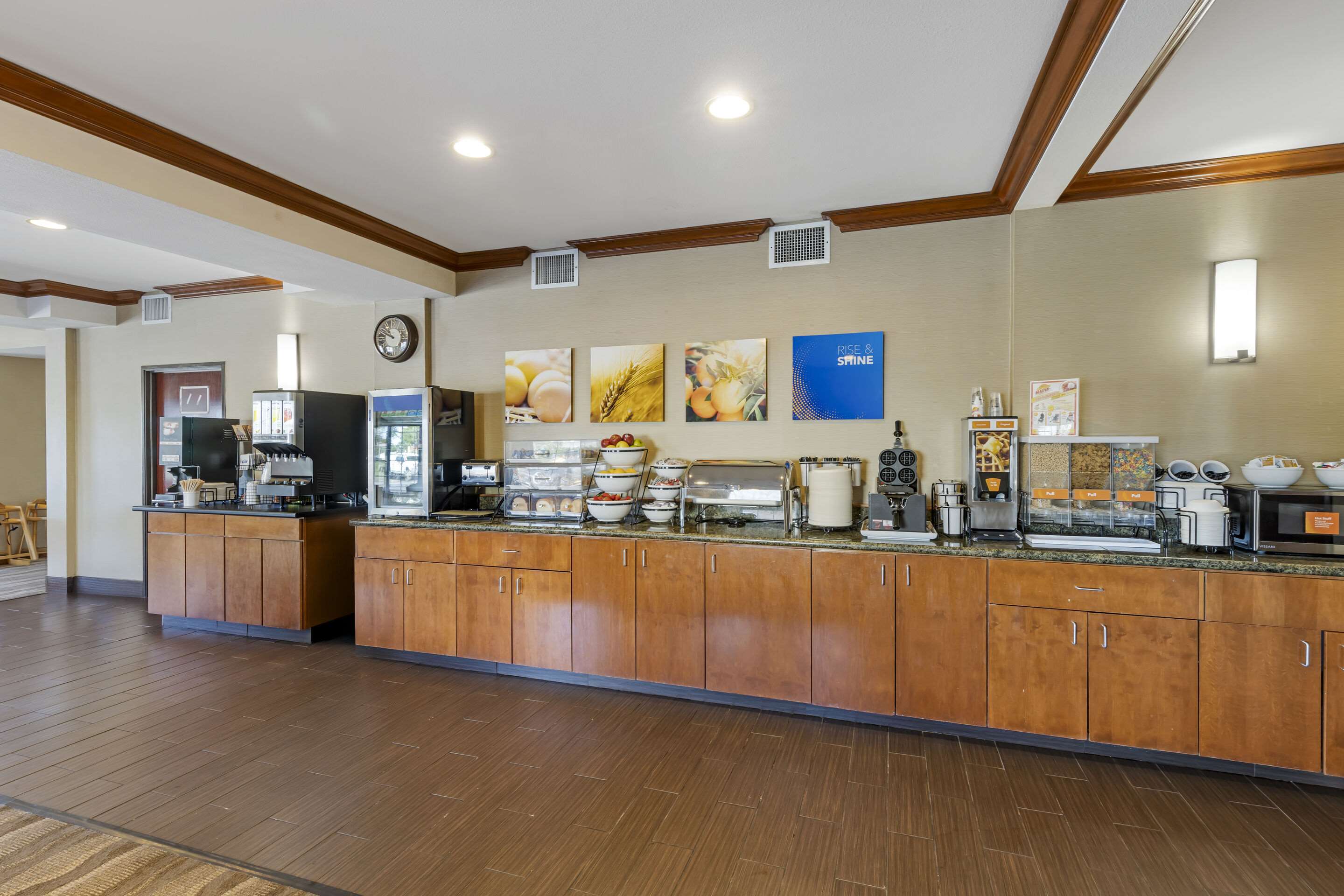 Breakfast area
