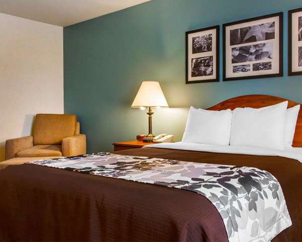  - Sleep Inn & Suites Evansville