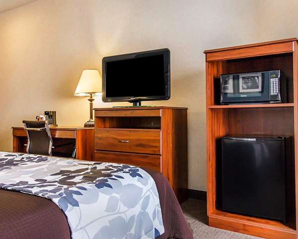  - Sleep Inn & Suites Evansville