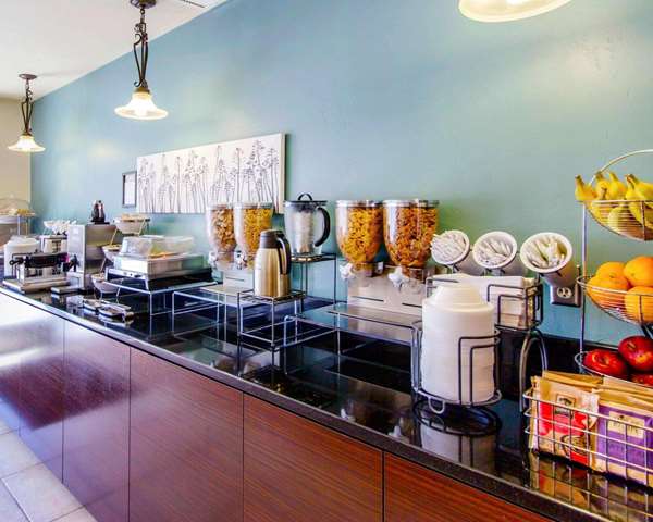 Amenities - Sleep Inn & Suites Evansville