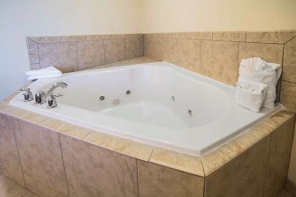 Suite - Comfort Inn & Suites Rock Springs - I-80, Exit 102