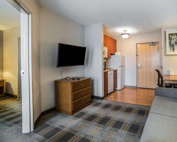 Suite - MainStay Suites Casper