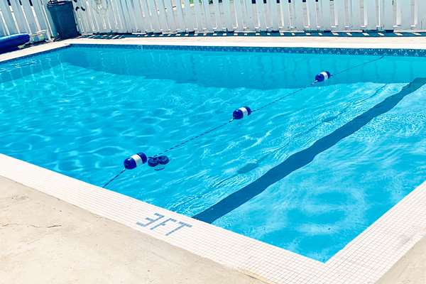 Pool - Rodeway Inn & Suites Sheridan - I-90, Exit 23