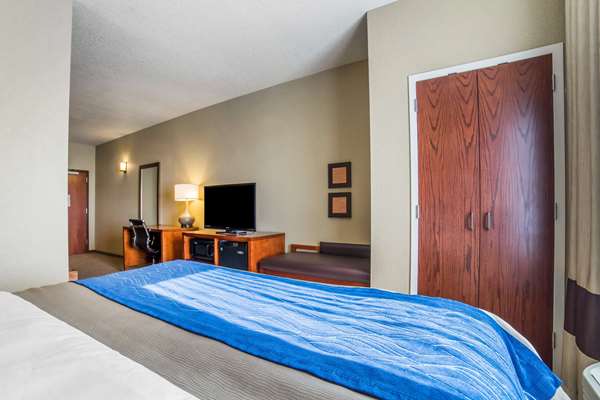 Suite - Comfort Inn & Suites Cheyenne - I-25, Exit 9