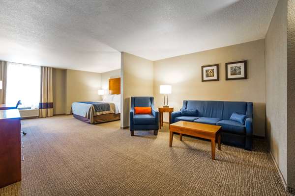 Suite - Comfort Inn & Suites Cheyenne - I-25, Exit 9