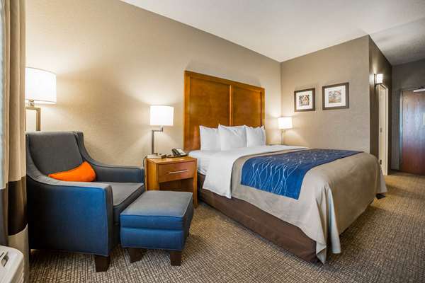  - Comfort Inn & Suites Cheyenne - I-25, Exit 9