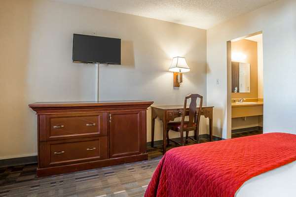  - Rodeway Inn East Cheyenne - I-80, Exit 370