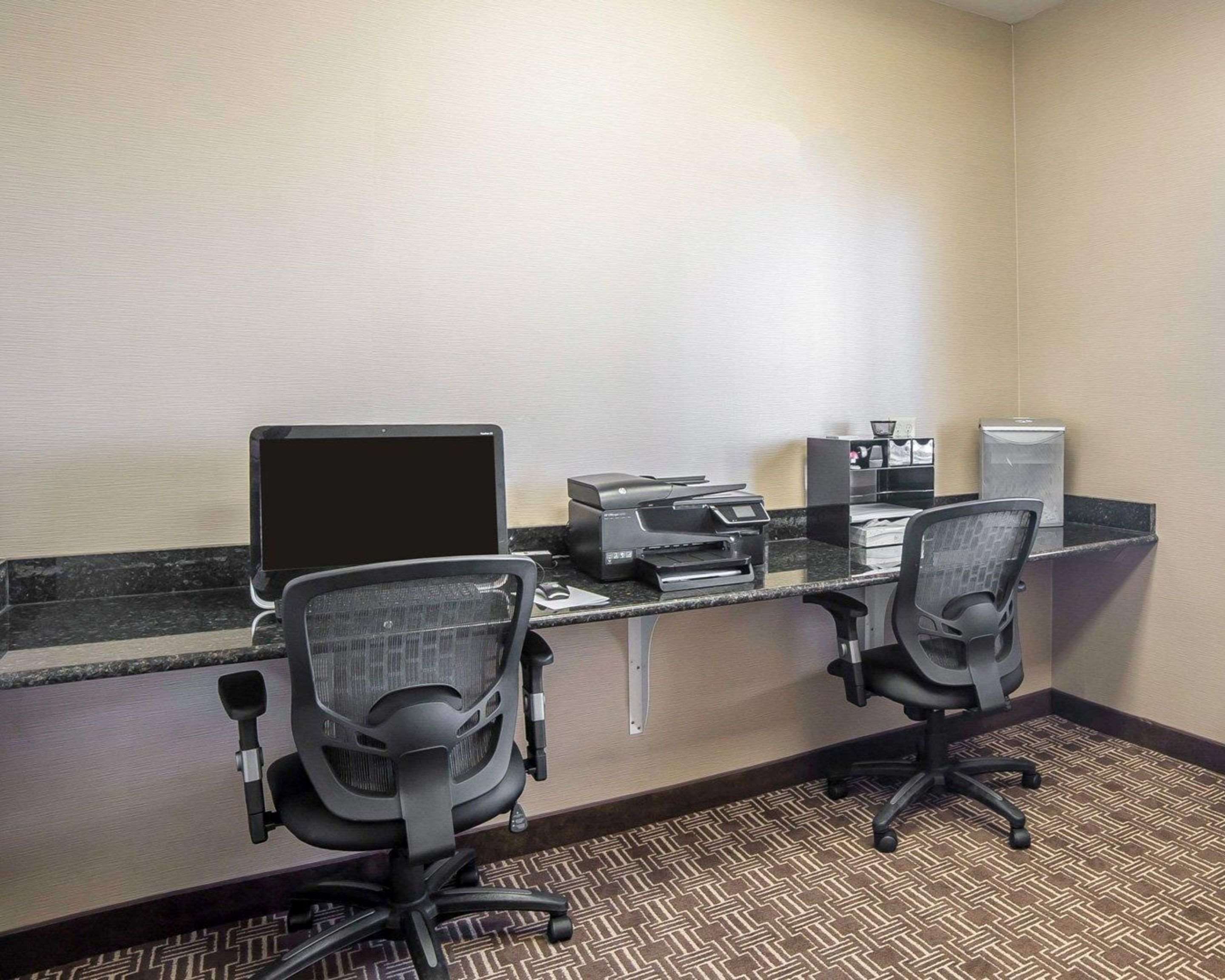 Business center with free wireless Internet access