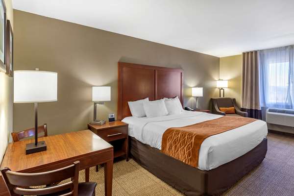  - Comfort Inn Evansville - I-25, Exit 185