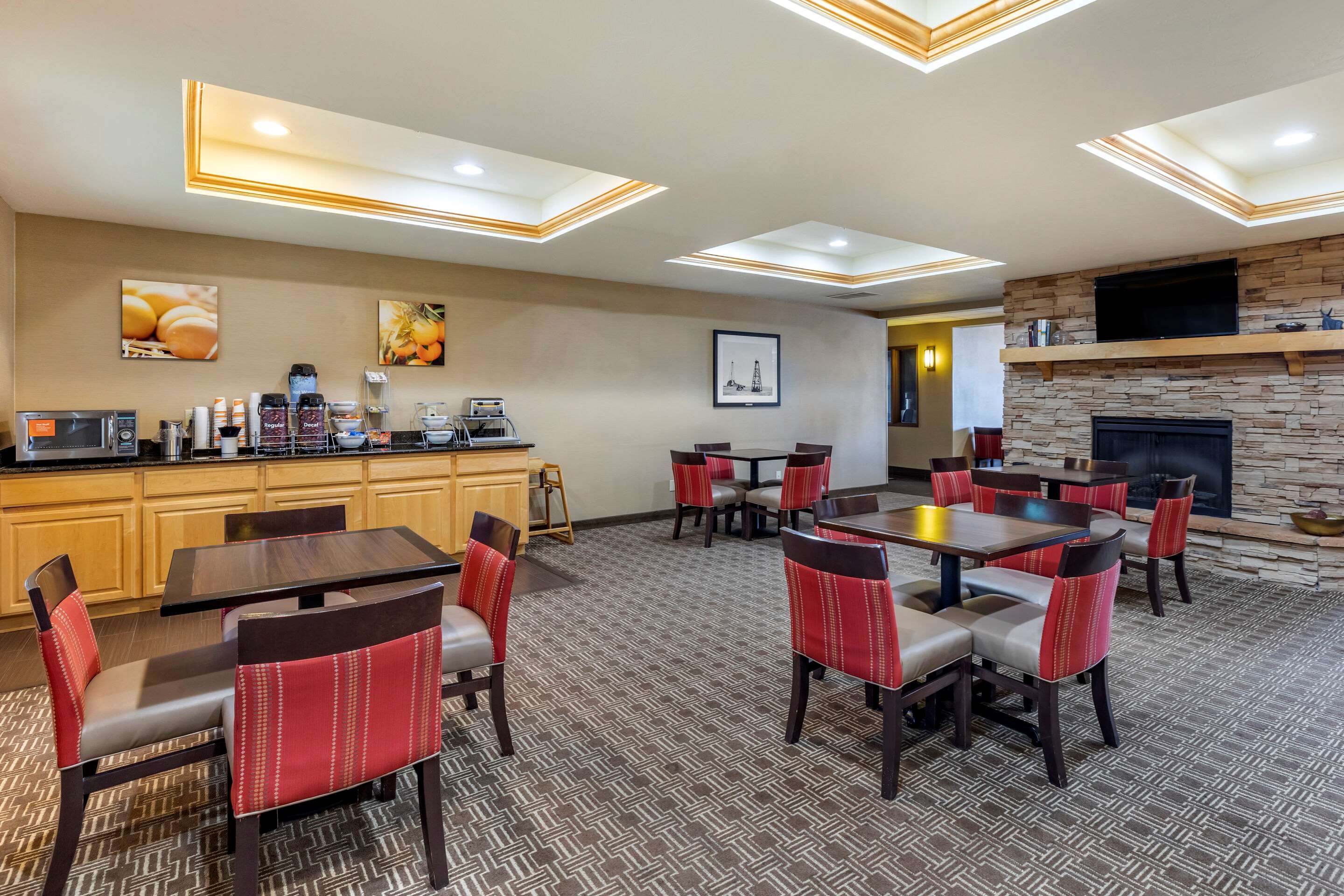 Breakfast area