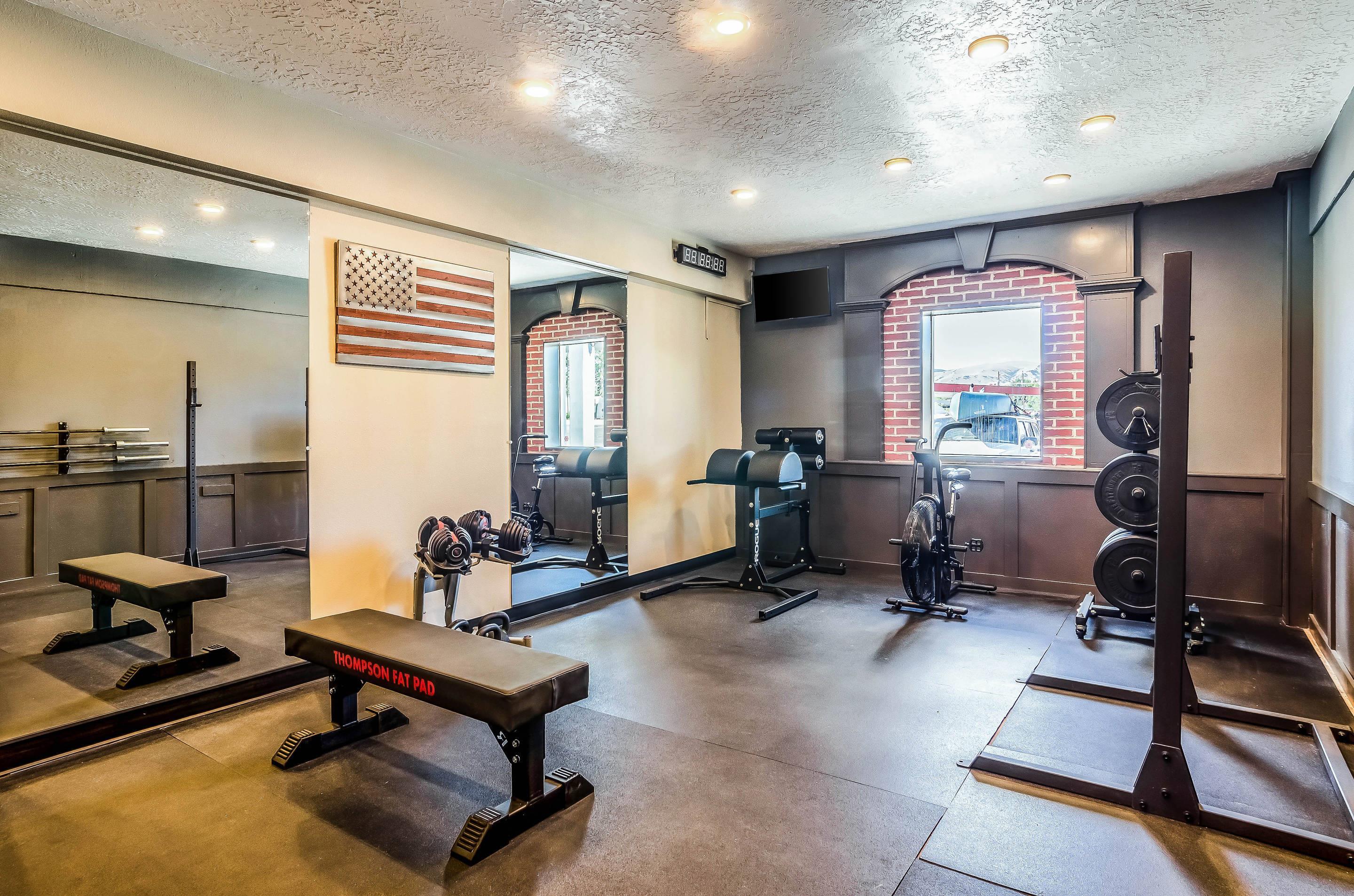 Fitness center | Quality Inn