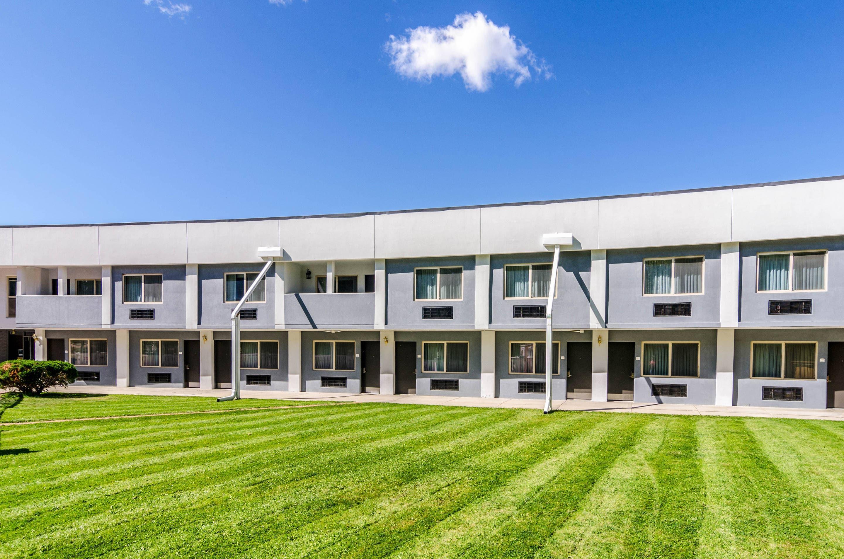 Hotel exterior | Quality Inn