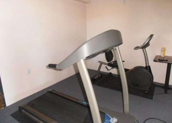 Fitness/ Exercise Room - Quality Inn Thermopolis