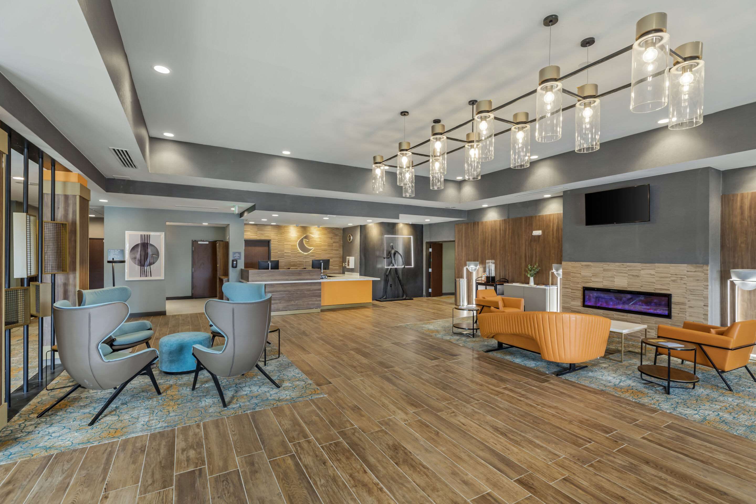 Hotel lobby | Comfort Suites Cheyenne