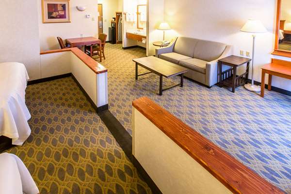 Suite - Quality Inn & Suites Laramie