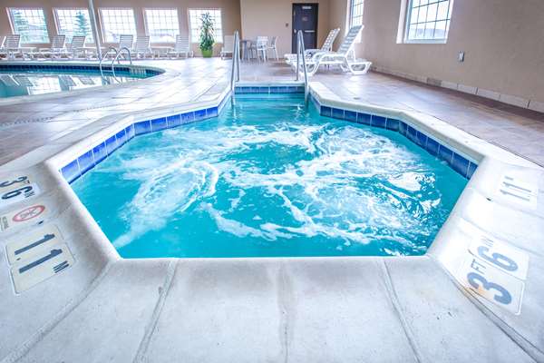 Pool - Quality Inn & Suites Laramie
