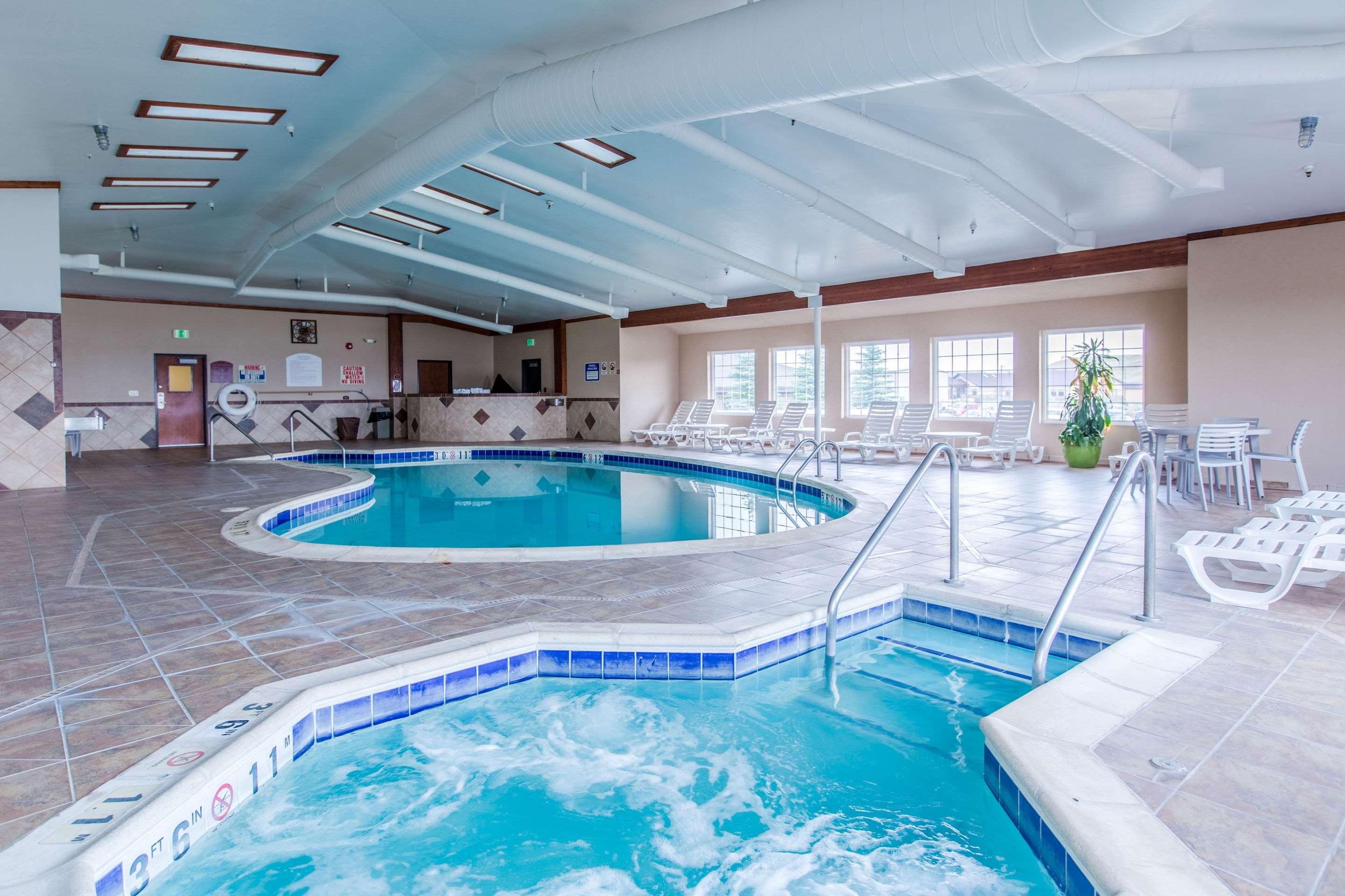 Indoor pool with hot tub