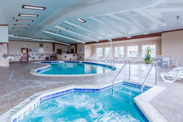 Pool - Quality Inn & Suites Laramie
