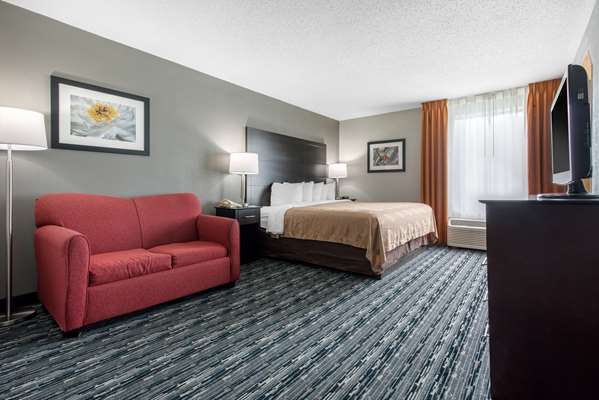 Suite - Quality Inn & Suites Brownsburg - I-74, Exit 66
