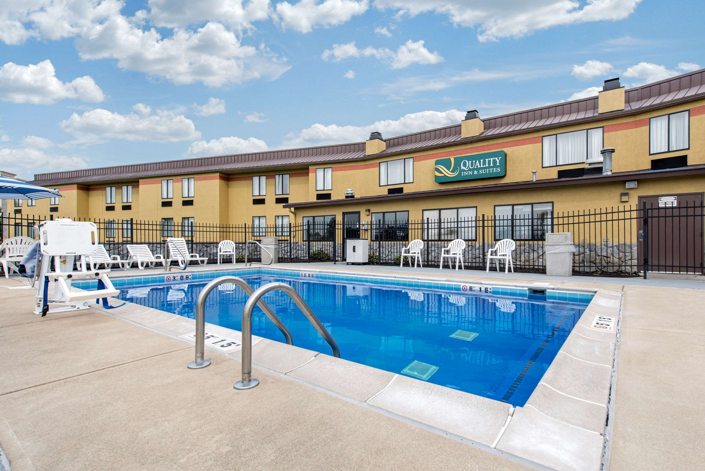 Outdoor pool | Quality Inn & Suites Brownsburg - Indianapolis West