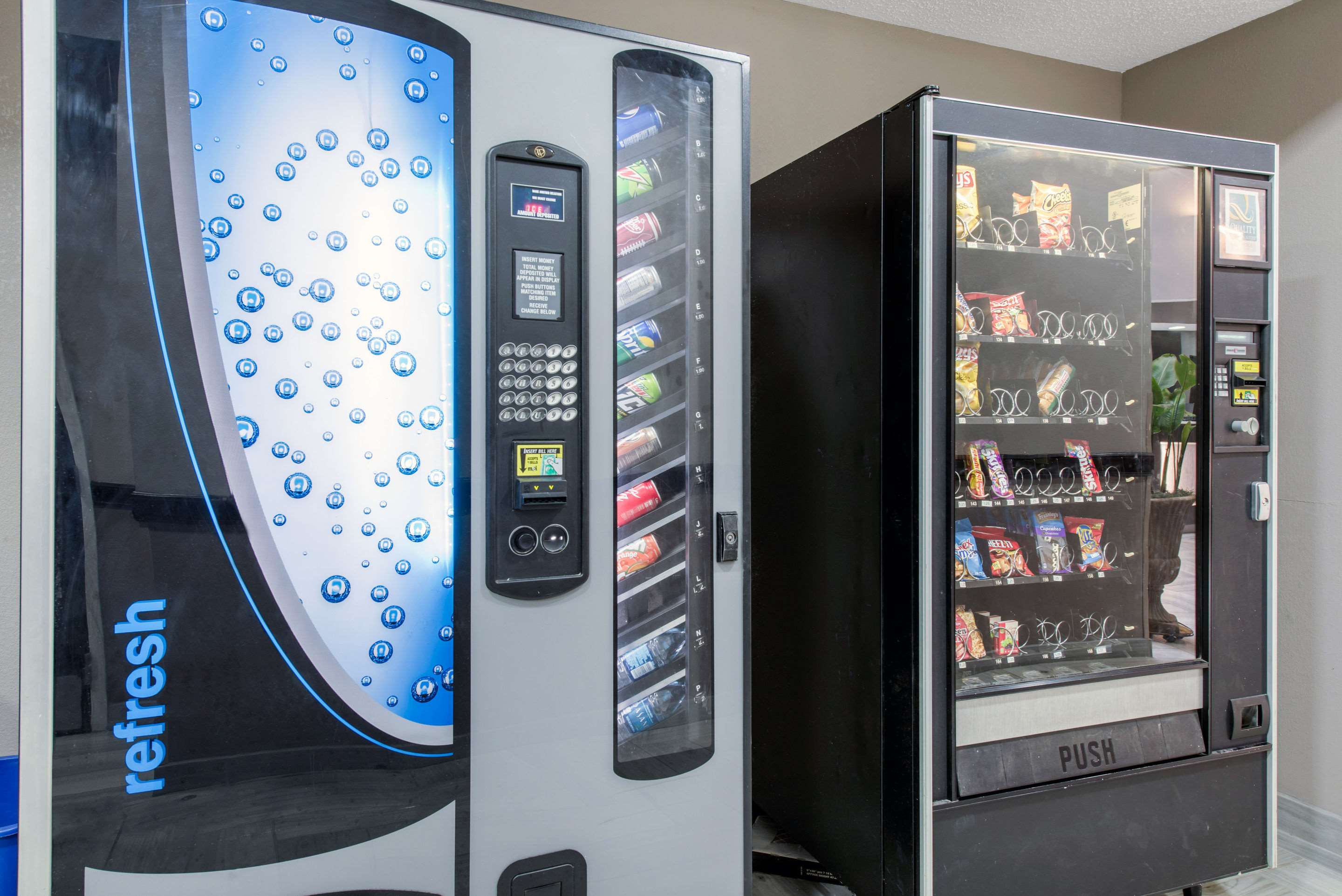 Hotel vending area | Quality Inn & Suites Brownsburg - Indianapolis West