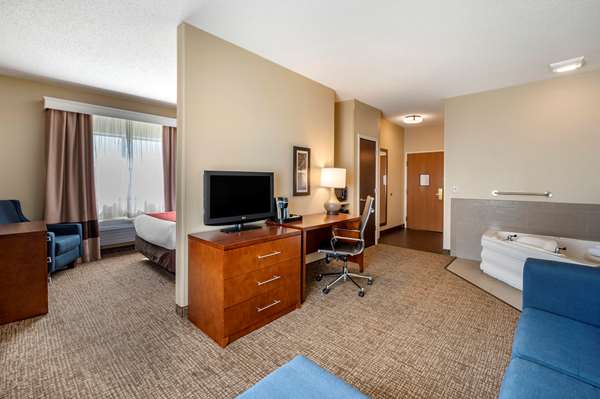 Suite - Comfort Inn La Porte