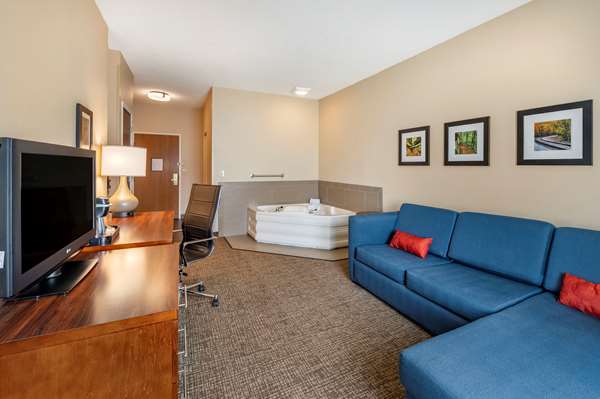 Suite - Comfort Inn La Porte