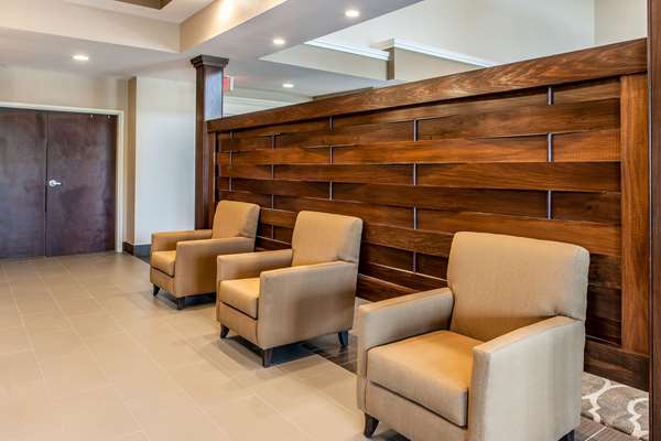  - Comfort Suites Rensselaer