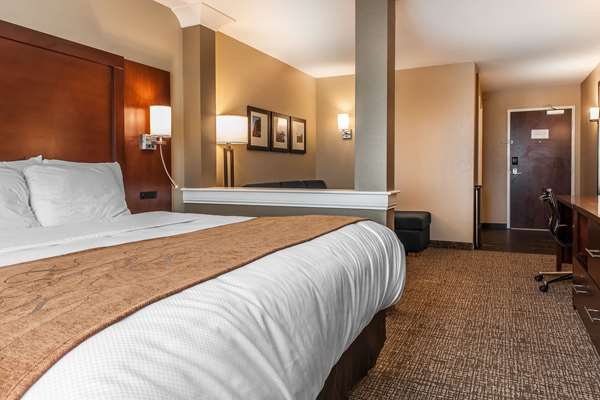  - Comfort Suites Rensselaer