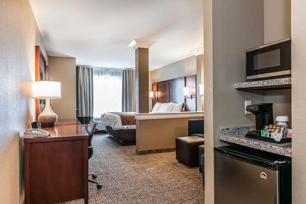  - Comfort Suites Rensselaer