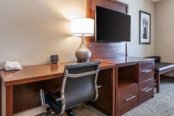  - Comfort Suites Rensselaer