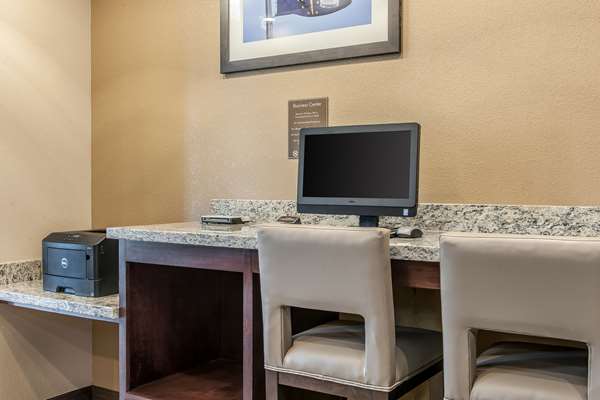 Conference Area - Comfort Suites Rensselaer