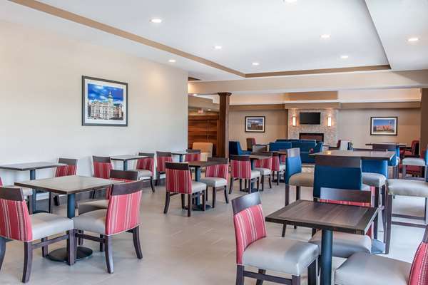 Amenities - Comfort Suites Rensselaer