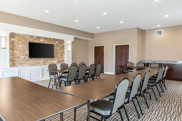  - Comfort Suites Rensselaer