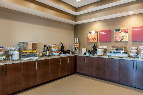 Amenities - Comfort Suites Rensselaer