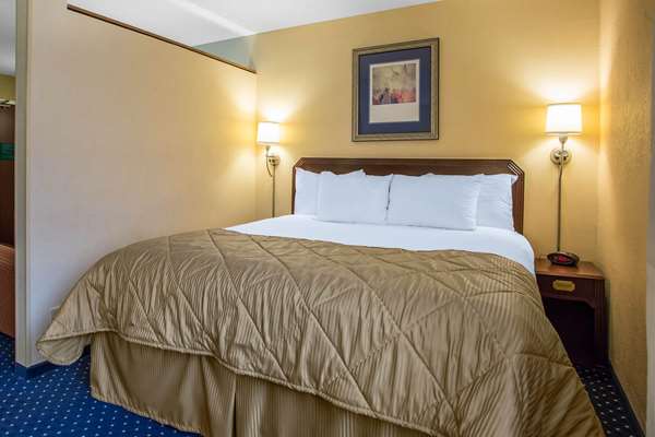  - Clarion Inn Merrillville - I-65, Exit 253