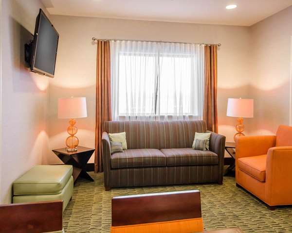  - Comfort Inn Ferdinand