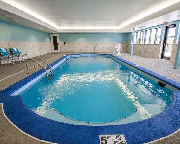 Pool - Comfort Inn Ferdinand