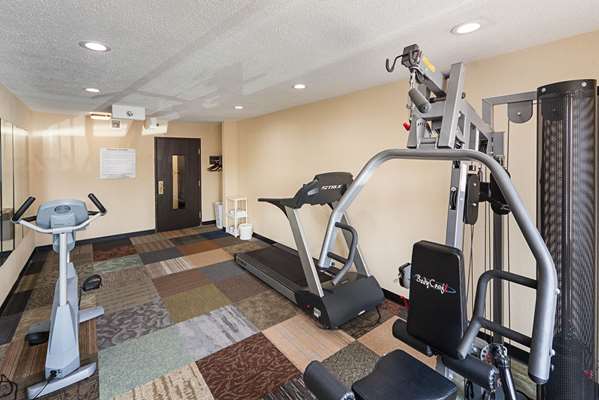 Fitness/ Exercise Room - Quality Inn Decatur