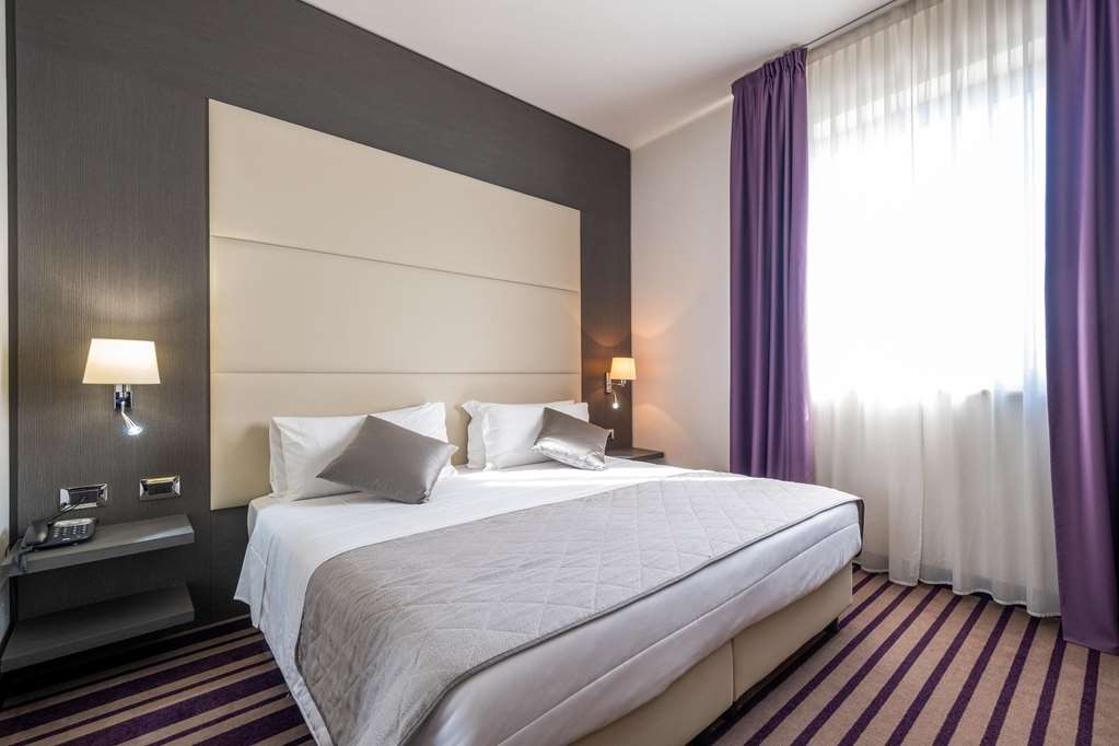 QUALITY HOTEL GREEN PALACE-guestroom-Guest Room,On-Site.jpg