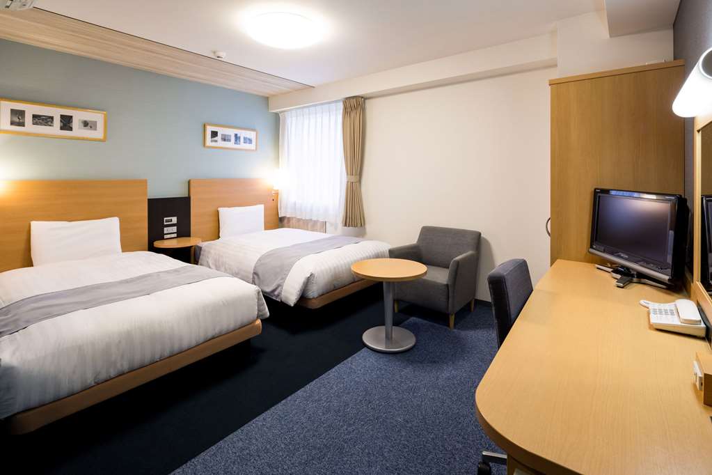 COMFORT HOTEL SAGA-guestroom-Guest Room,On-Site.jpg