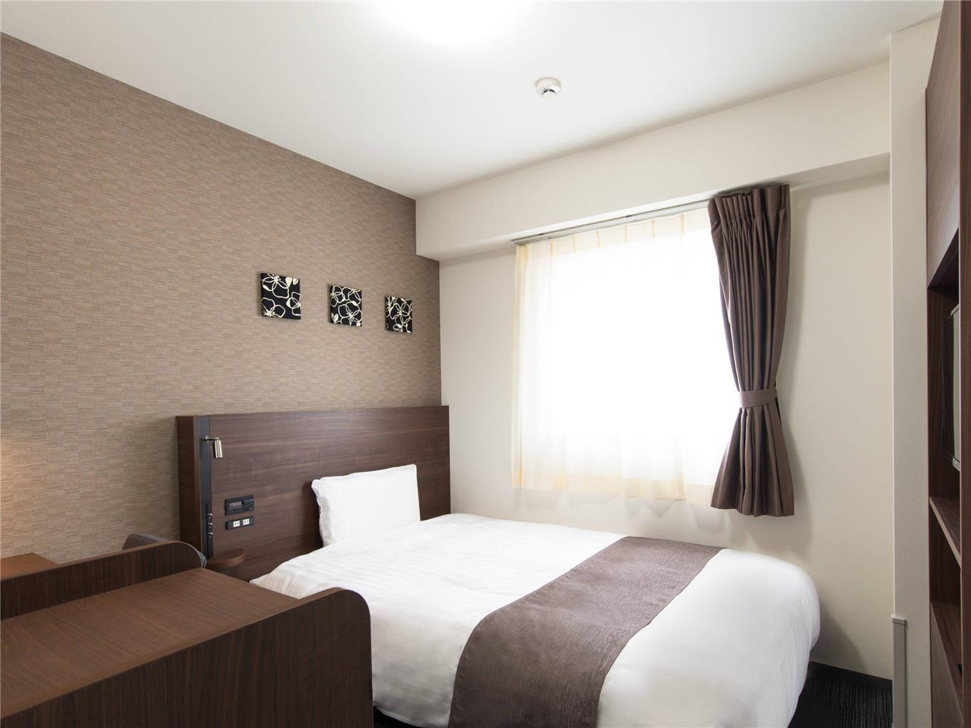 COMFORT HOTEL WAKAYAMA-guestroom-Guest Room,On-Site.jpg