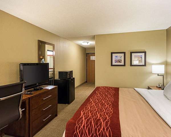  - Comfort Inn East Wichita - I-35, Exit 50