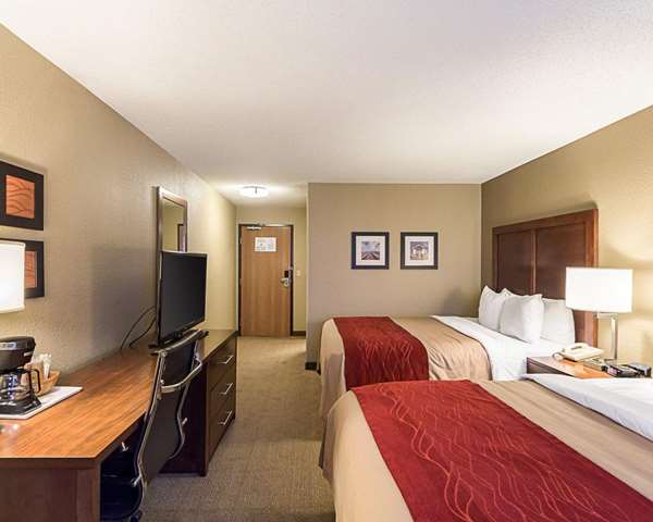  - Comfort Inn East Wichita - I-35, Exit 50