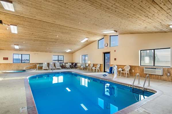 Pool - Quality Inn Goodland - I-70, Exit 17