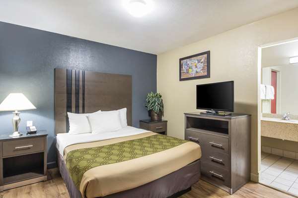 Suite - Econo Lodge Inn & Suites Overland Park