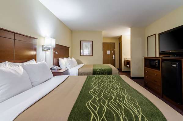  - Comfort Inn Colby - I-70, Exit 53