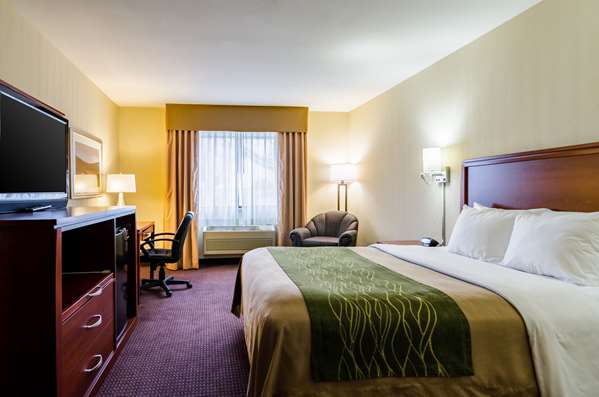  - Comfort Inn Colby - I-70, Exit 53