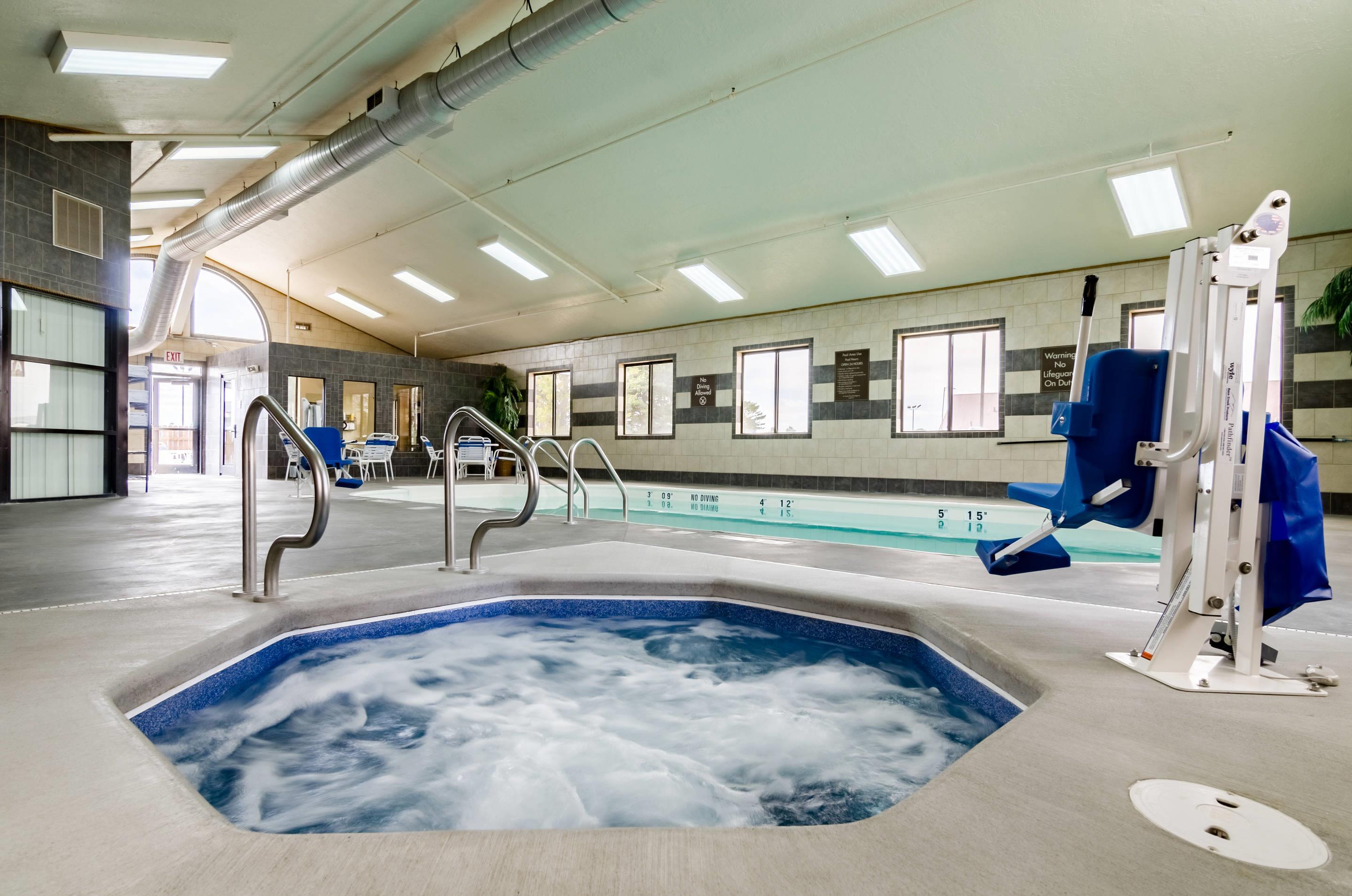 Hot tub | Comfort Inn Colby